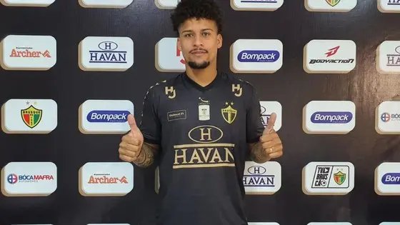 Atacante Luan Santos n&atilde;o integra mais o elenco do Brusque FC