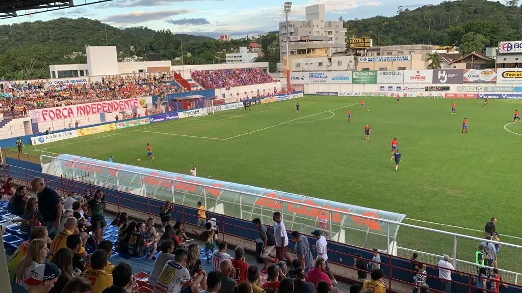 Delega&ccedil;&atilde;o do Marc&iacute;lio jogou g&aacute;s de pimenta contra a torcida, diz relat&oacute;rio