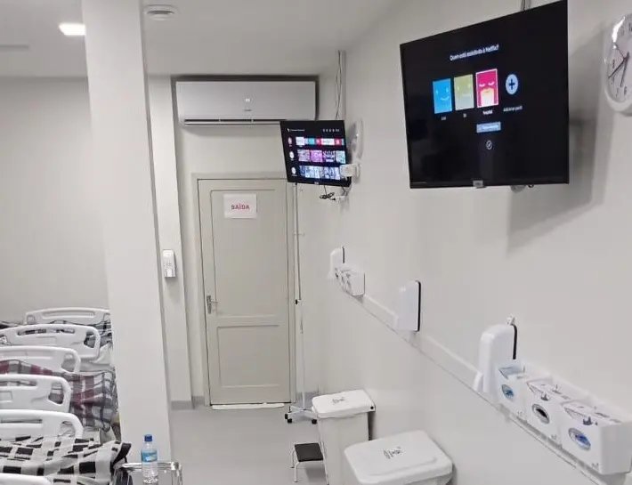 Equipes do Hospital Azambuja aproximam pacientes e familiares atrav&eacute;s da tecnologia