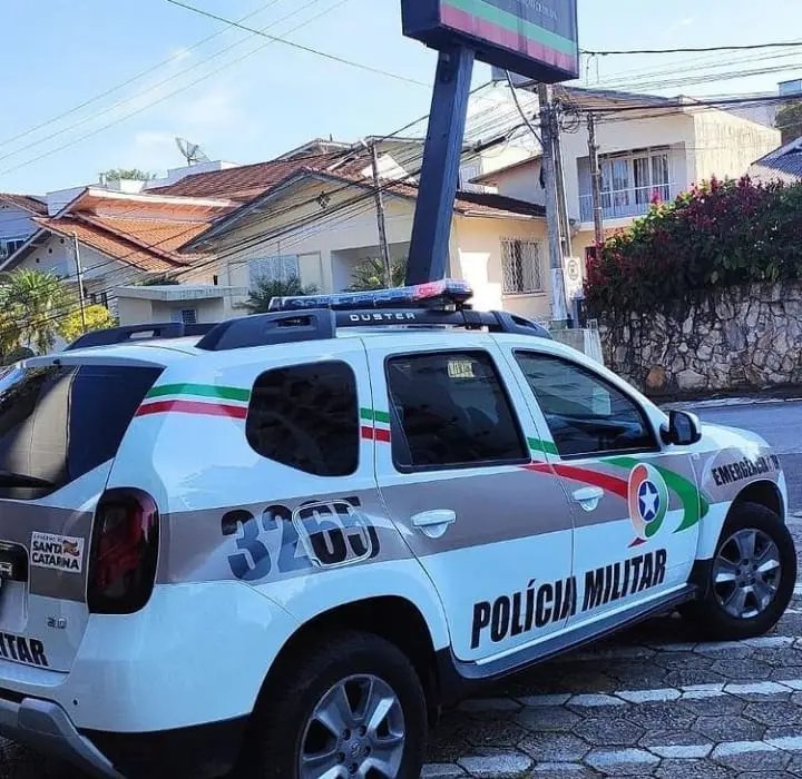 Mulher briga com sogra, envolve familiares e todos v&atilde;o parar na delegacia