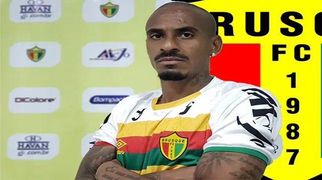 Brusque contrata volante Everton Dias