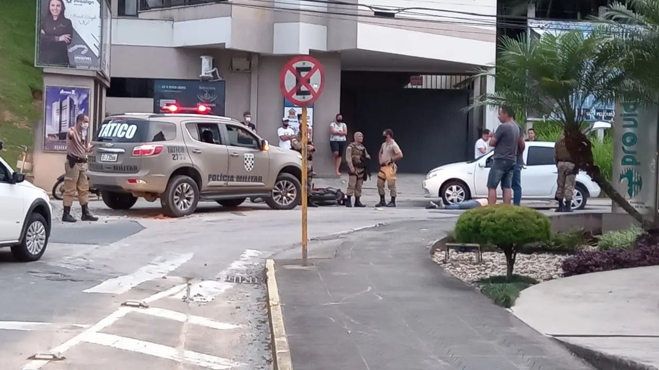 Brusque registra mais um acidente envolvendo carro e moto