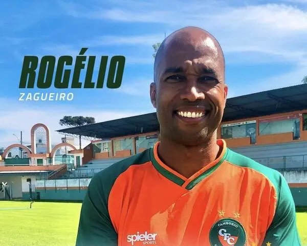 Carlos Renaux: Daniel Bahia retorna e Zagueiro chega do Cambori&uacute; 