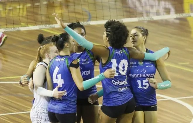 Chapecó vence Abel/Havan Brusque na liga