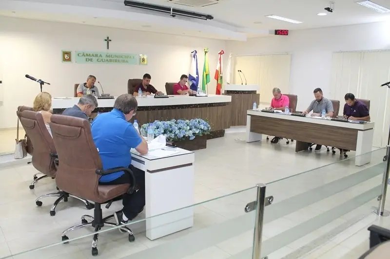 Vereador apresenta dados sobre Correios
