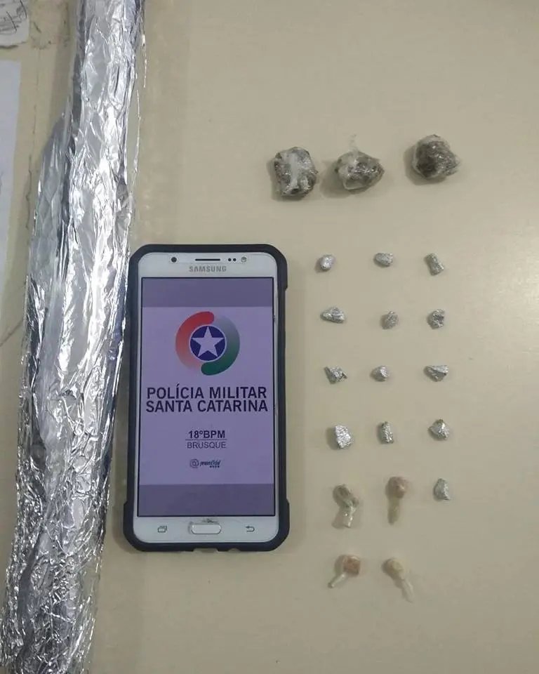 Homem é preso por trafico de drogas