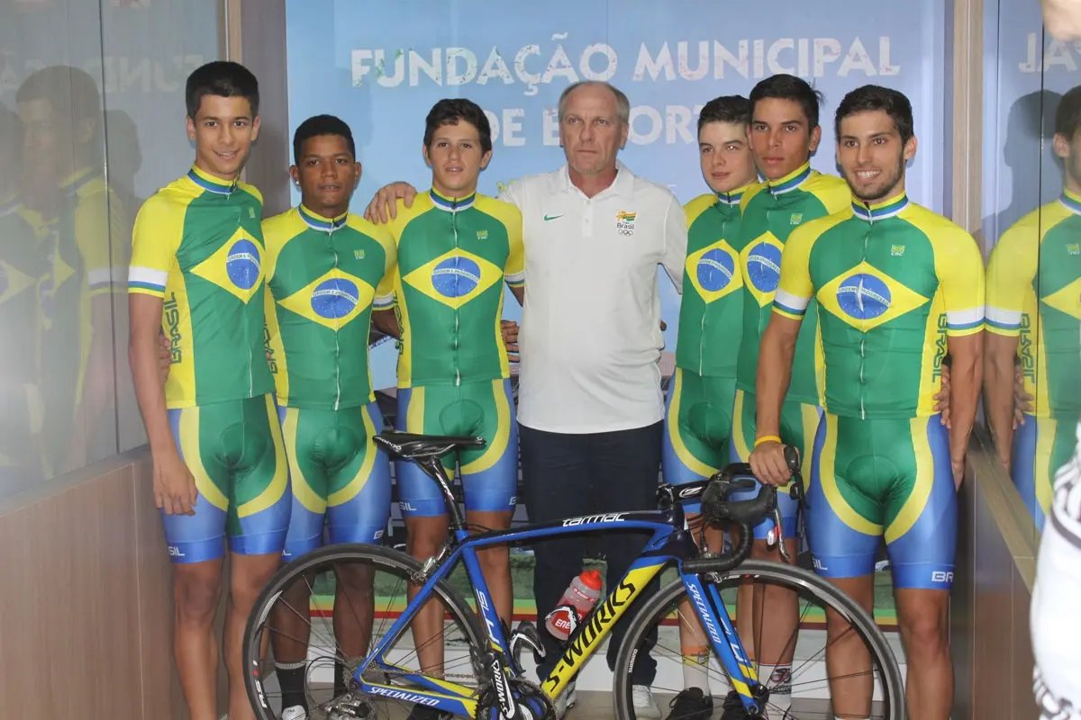 Seleção Brasileira de Ciclismo Junior faz período de preparação em Brusque