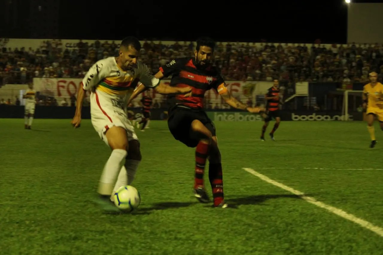 Brusque esbarra no Atlético-GO e cai na Copa do Brasil