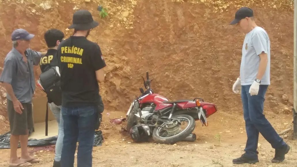 Grave acidente na Pedro Merizio resulta em morte de motociclista