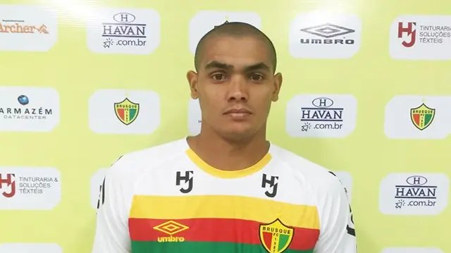 Goleiro Dida retorna ao Brusque