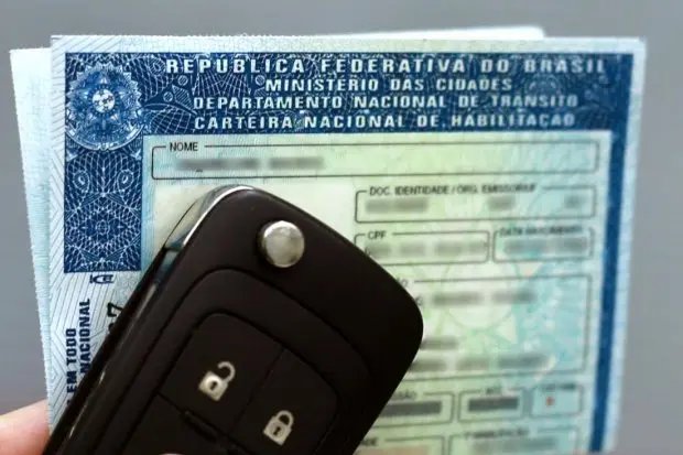 Detran-SC informa prazos para renova&ccedil;&atilde;o de CNH e documenta&ccedil;&atilde;o de ve&iacute;culos