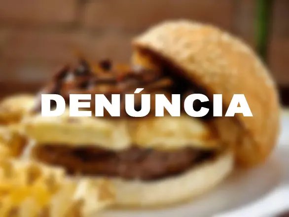 Lanche recheado com lesma gera reclamação na DP de Brusque