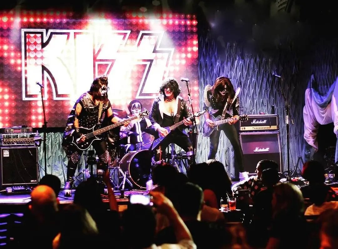 Banda Kiss Cover se apresentar&aacute; no Rock na Pra&ccedil;a 2022