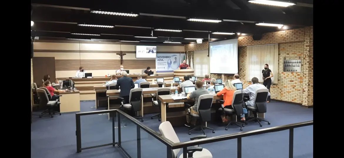 Consumo de &aacute;lcool e som automotivo nas pra&ccedil;as de Brusque est&atilde;o proibidos