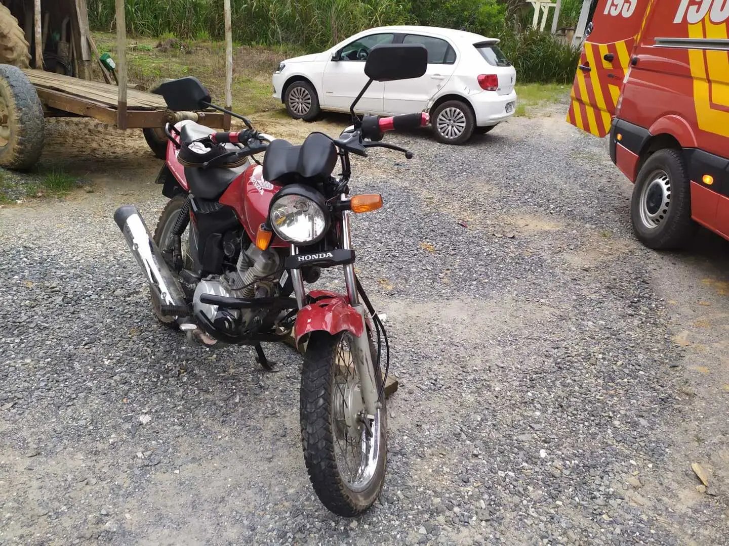 Acidente, em Botuver&aacute;, deixa motociclista ferido