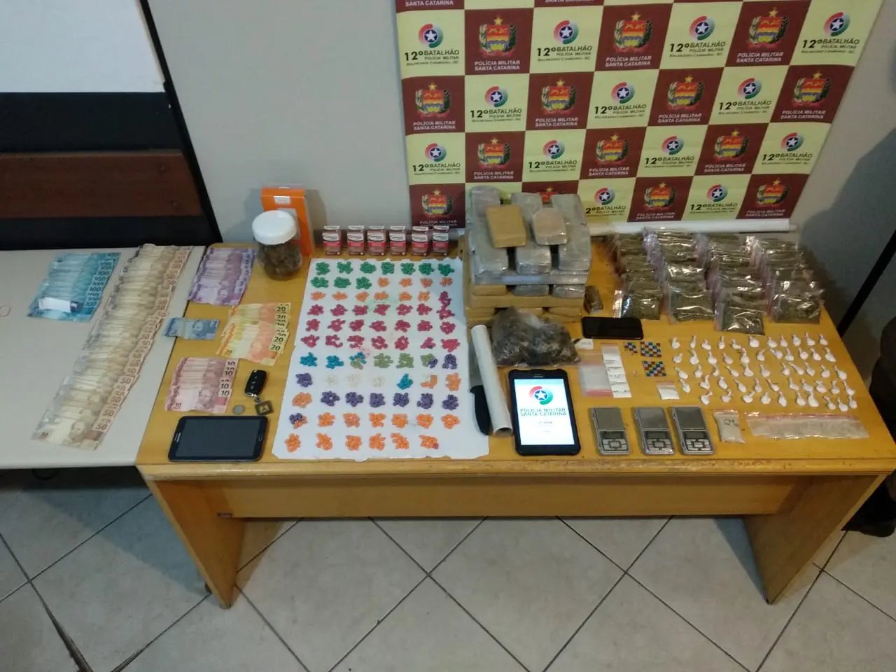 Polícia Militar realizou a operação Adsumus neste sábado