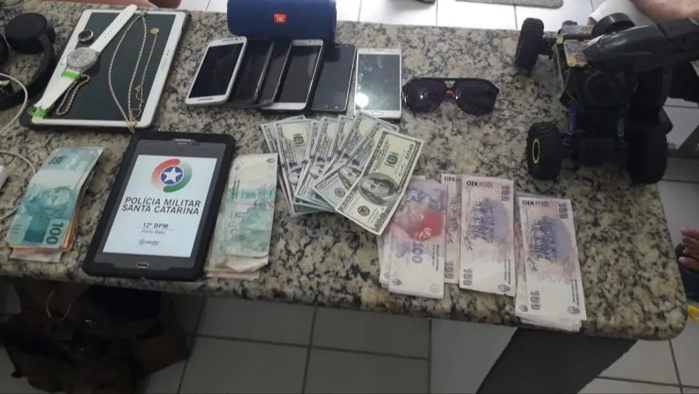 PM de Porto Belo e Bombinhas prende especialistas em furtos
