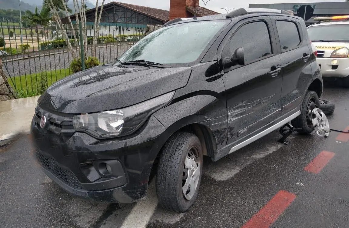 Acidente de tr&acirc;nsito no bairro Santa Terezinha