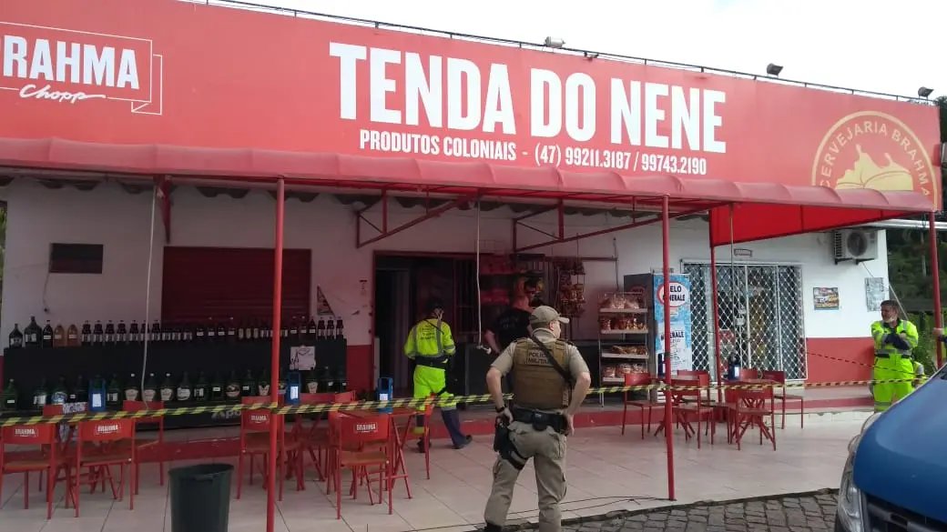 Homem é morto após entrar em luta corporal com autor 