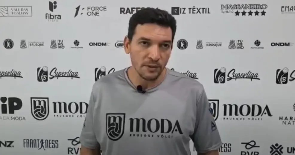 (V&iacute;deo)  &ldquo;Fizemos uma campanha muito boa, crescemos na reta final", avalia t&eacute;cnico do Abel Moda Brusque, antes de decis&atilde;o