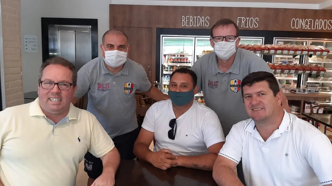 Clube Atl&eacute;tico Carlos Renaux no futsal catarinense  