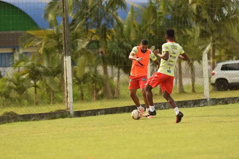 Quadricolor encerra prepara&ccedil;&atilde;o com rach&atilde;o 
