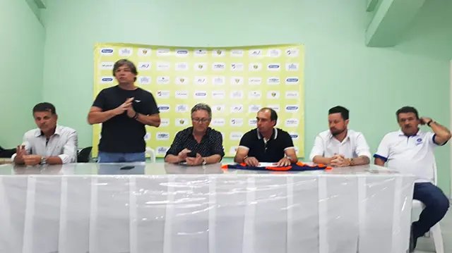 Brusque se reapresenta para a pré-temporada