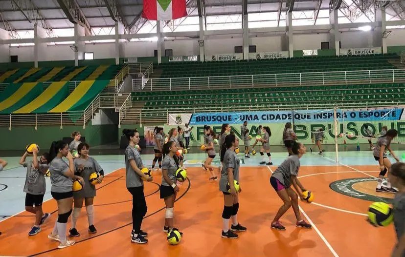 Abel abre matr&iacute;culas para crian&ccedil;as de 9 a 17 anos