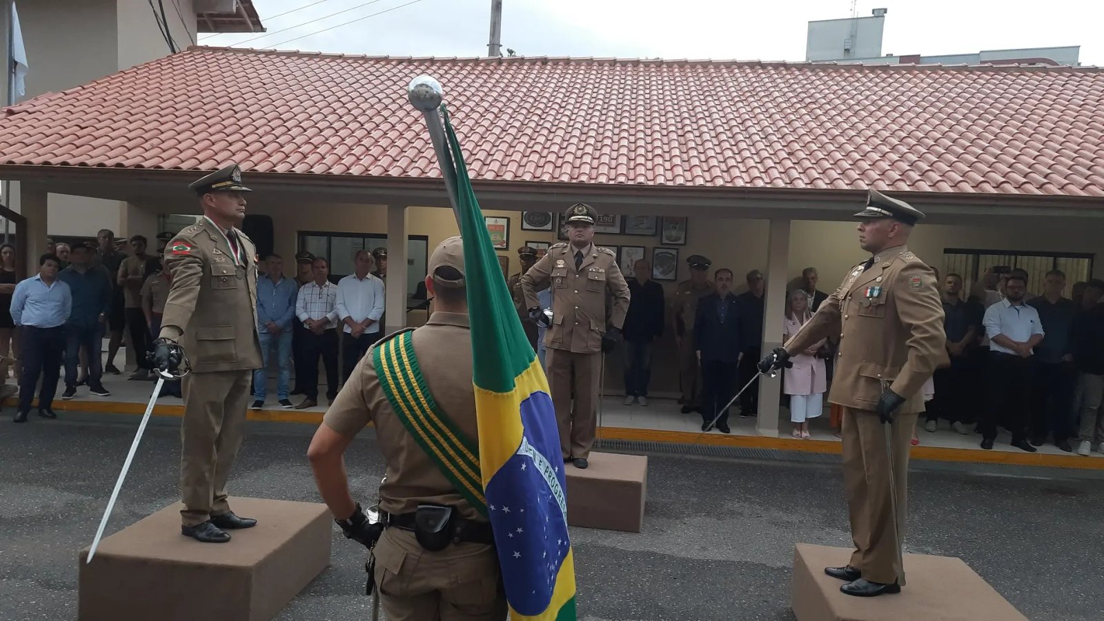 (V&iacute;deo) 18&ordm; Batalh&atilde;o de Pol&iacute;cia Militar tem novo comandante