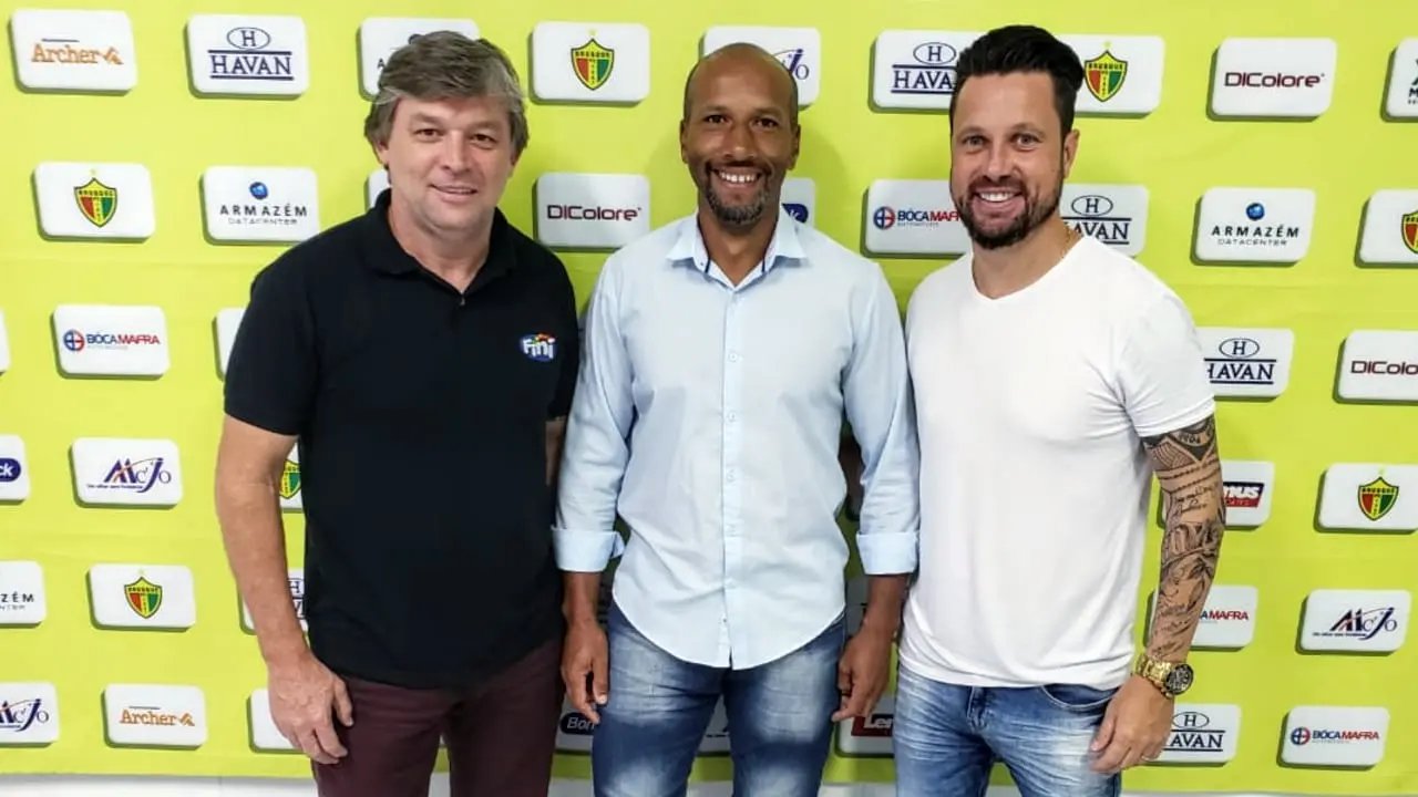 Viton é o novo gerente de futebol do Brusque