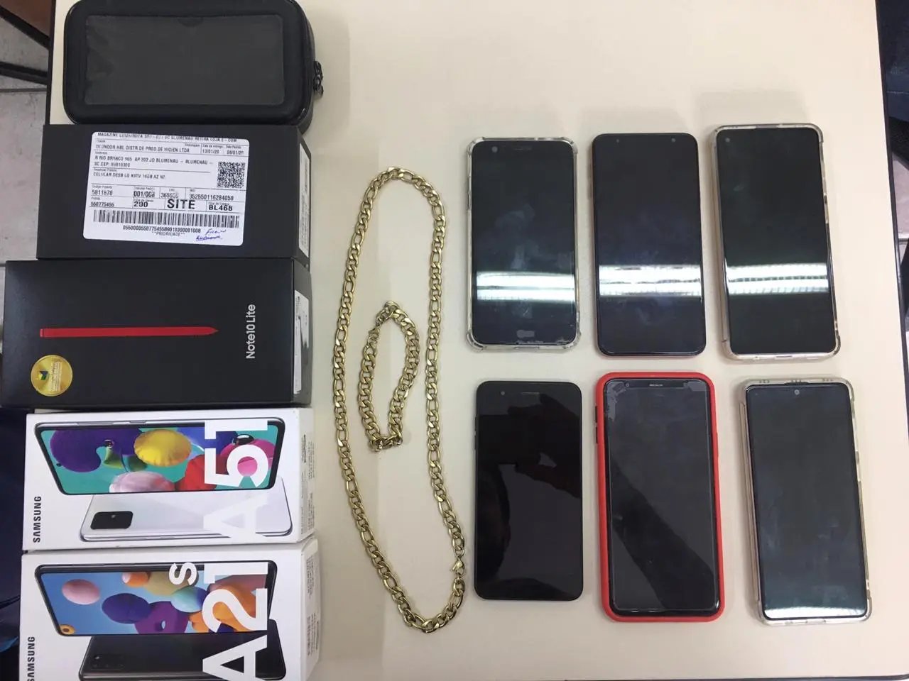 Golpista procurado pela Interpol &eacute; preso na cidade de Brusque