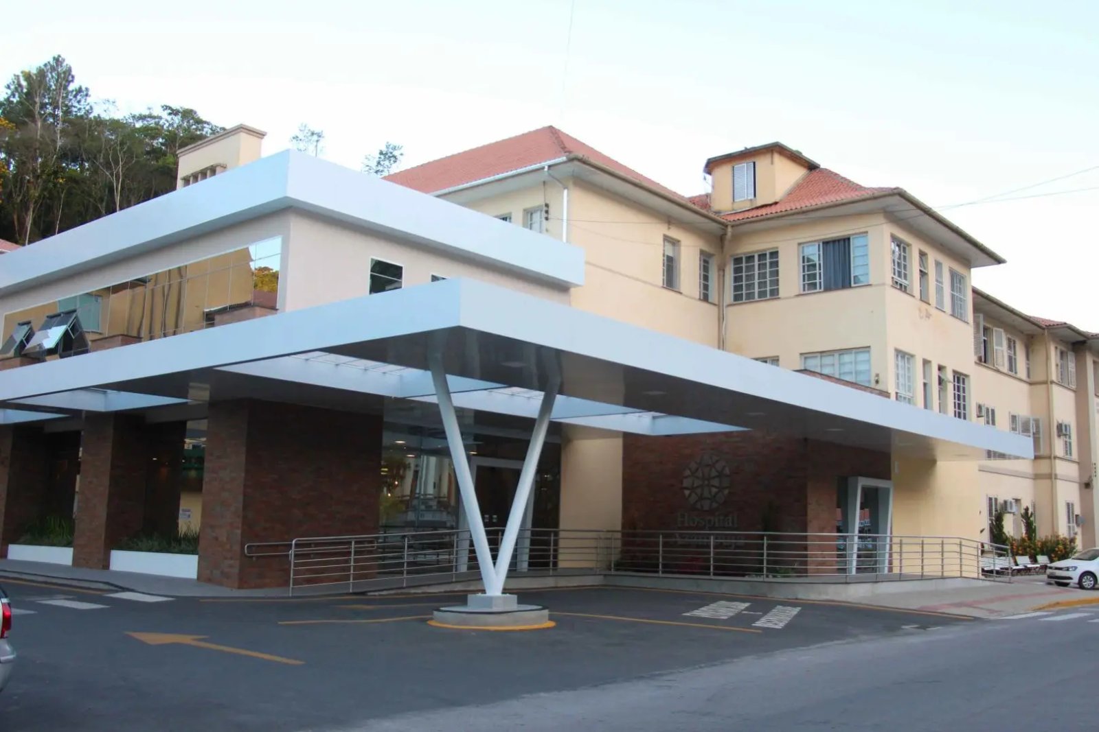 Hospital Azambuja realiza lives e concede mamografias a colaboradoras acima dos 55 anos