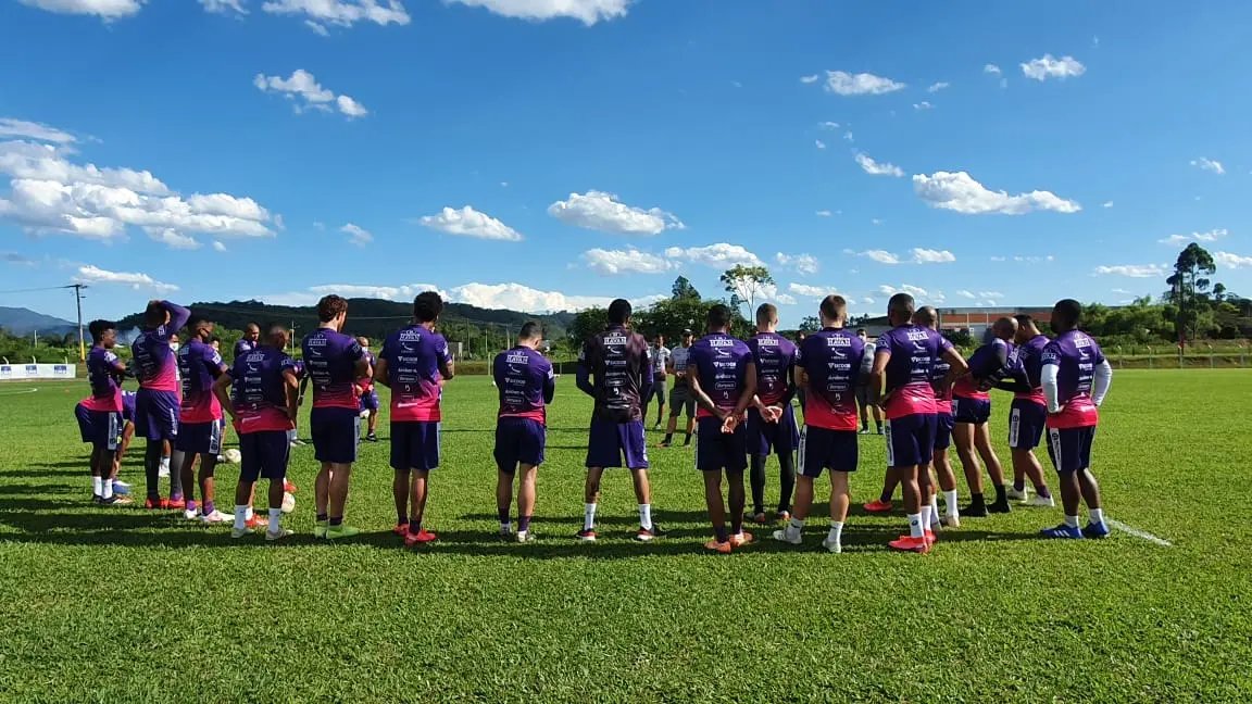 Quadricolor faz &uacute;ltimo treino antes de embarcar para Itu 