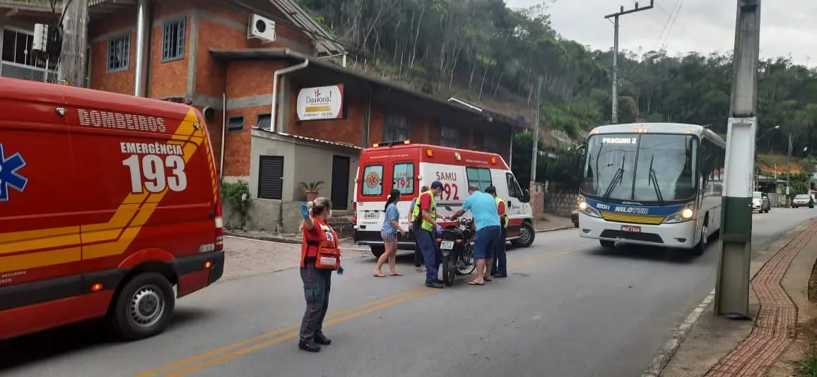 Outro acidente em poucos minutos fere mais uma pessoa