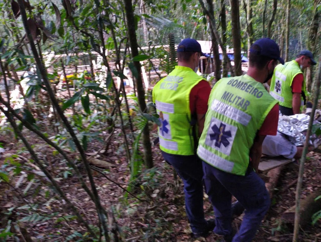 Queda de idoso em mata fechada dificulta trabalho de socorristas