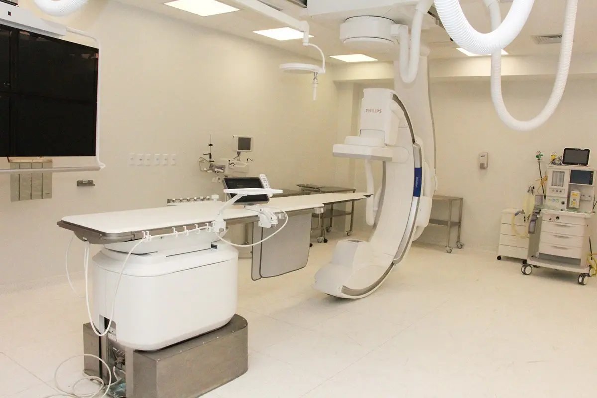 Hemodin&acirc;mica do Hospital Azambuja realiza primeiro cateterismo pelo SUS