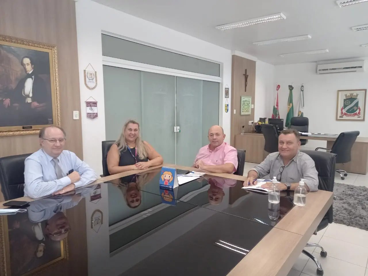 Prefeito Ari Vequi recebe presidente do Conselho de Administra&ccedil;&atilde;o do CIEE