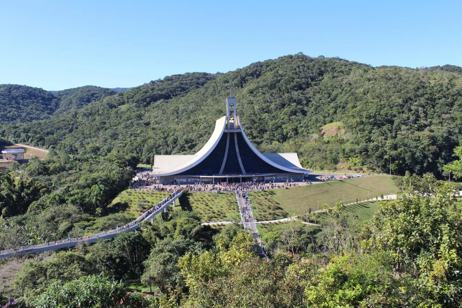 Missas do Santu&aacute;rio Santa Paulina retornam neste final de semana