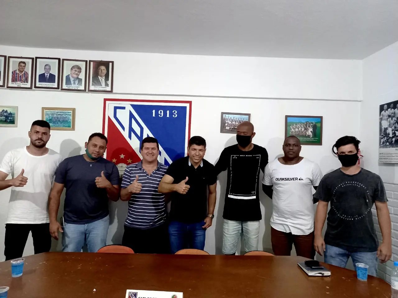 Carlos Renaux j&aacute; tem treinador definido e apresentado &agrave; torcida
