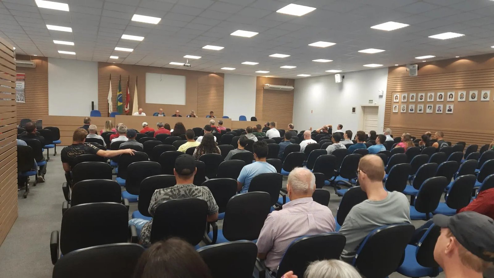 (V&iacute;deo) Em negocia&ccedil;&atilde;o coletiva Sintrafite define pontos para negocia&ccedil;&atilde;o com sindicato patronal