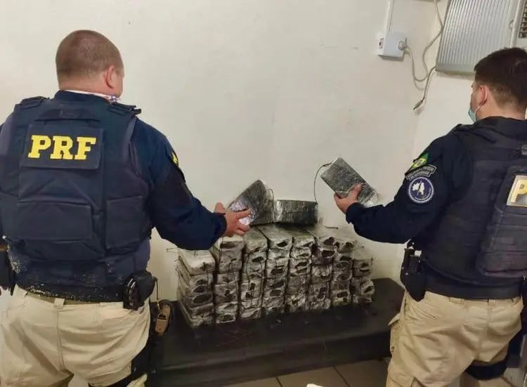 Catarinense &eacute; preso no RS com R$540 mil em drogas
