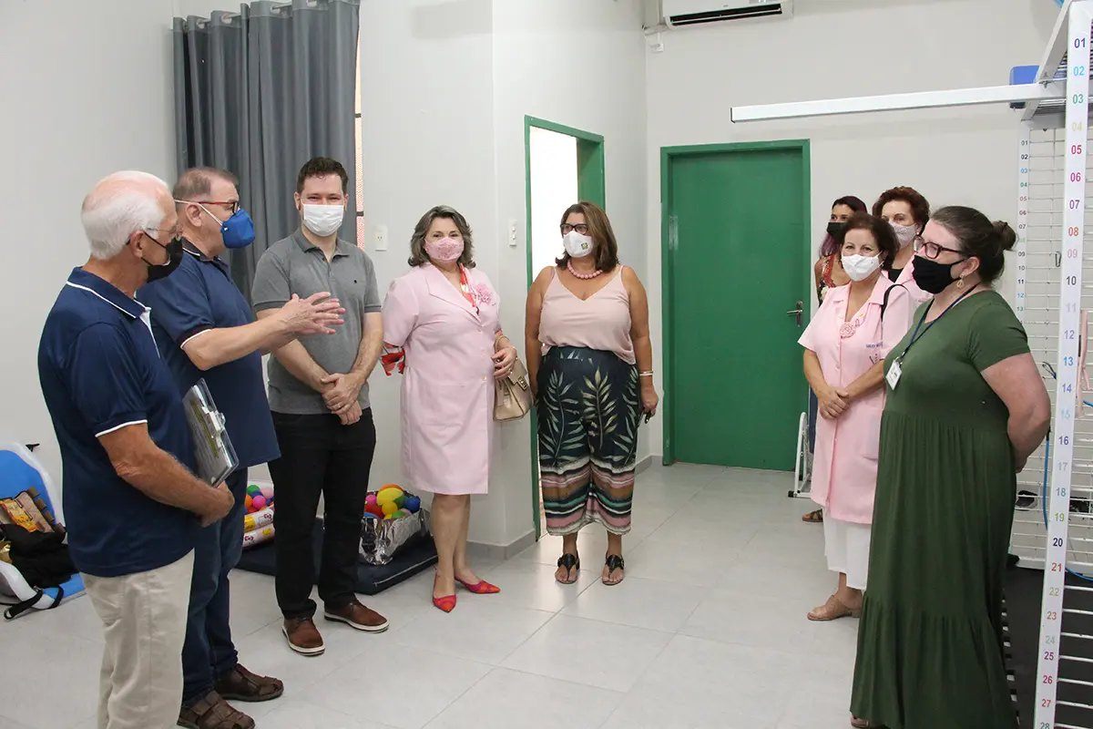 Apae de Brusque &eacute; contemplada com doa&ccedil;&otilde;es de mobili&aacute;rio da ACIBr