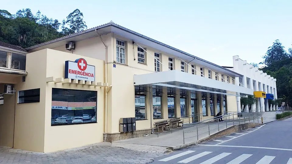 Assegurados dez leitos de UTI Covid-19 por mais um m&ecirc;s