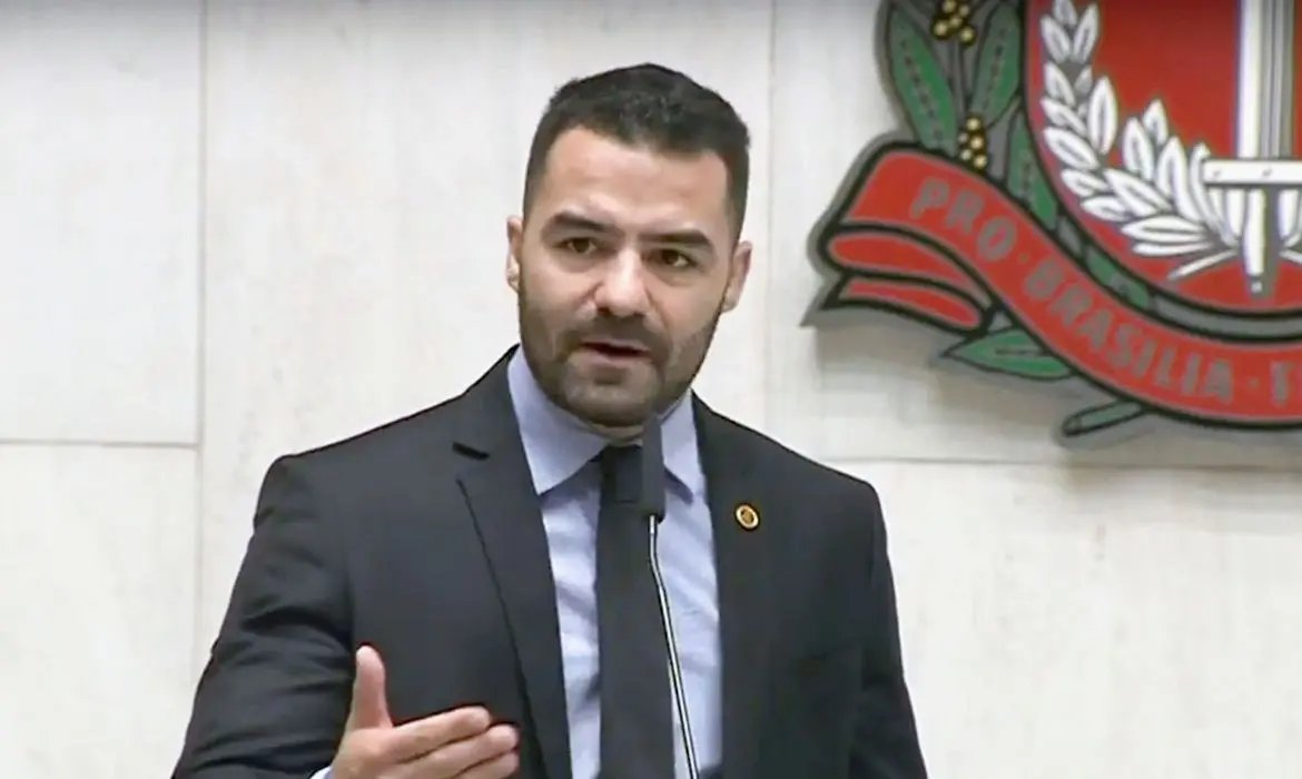 &ldquo;Grav&iacute;ssimas e inaceit&aacute;veis&rdquo;! Podemos abre procedimento disciplinar contra deputado 