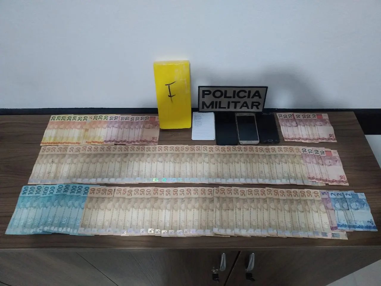 Suspeitos s&atilde;o presos por tr&aacute;fico de drogas em S&atilde;o Jo&atilde;o Batista