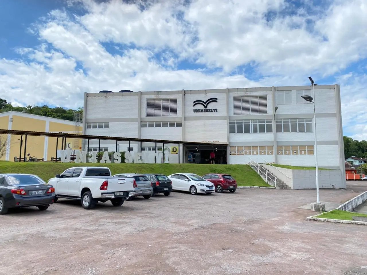 Centro de Vacina&ccedil;&atilde;o na Uniasselvi estar&aacute; aberto neste s&aacute;bado