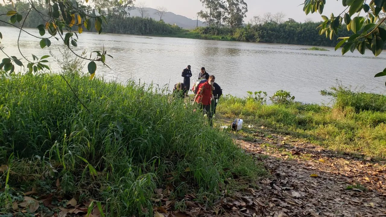 Crian&ccedil;a morre afogada em Ilhota