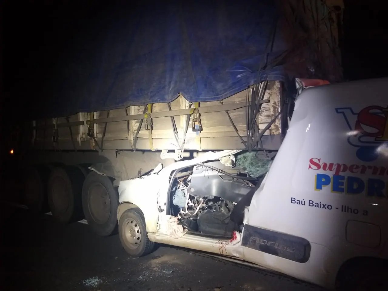 Motorista fica gravemente ferido em acidente de tr&acirc;nsito