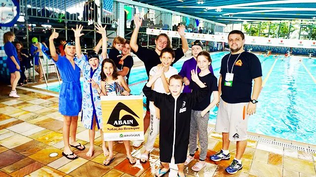 Natação de Brusque conquista medalhas no Sul-Brasileiro 