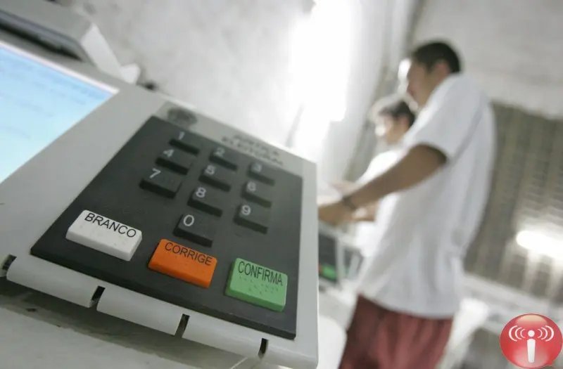 TRE/SC inicia teste final de urnas